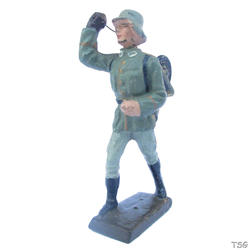 Lineol Signals soldier walking, laying cable